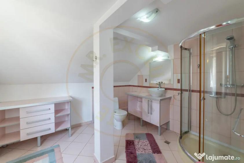 Casă cu 6 camere cu Teren 475 Mp în Găvana