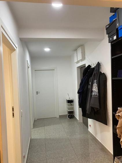 Apartament cu 2 camere decomandat în Calea București
