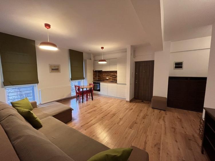 Apartament cu 3 camere decomandat, mobilat în Domenii