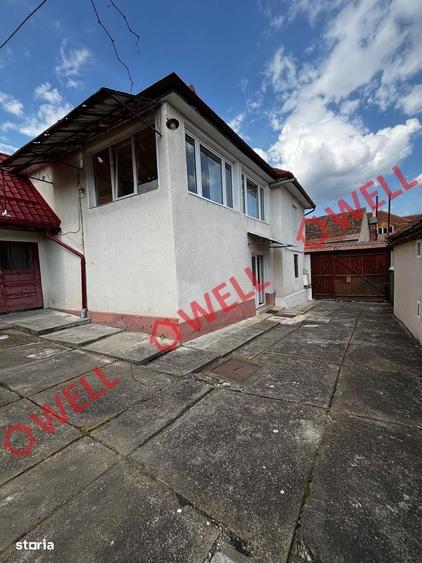 Casă cu 2 camere în Central