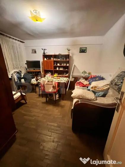 Garsonieră decomandată în Central