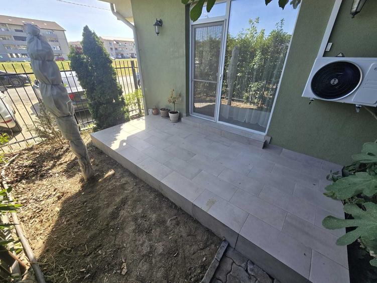 Apartament cu 2 camere decomandat în Giroc