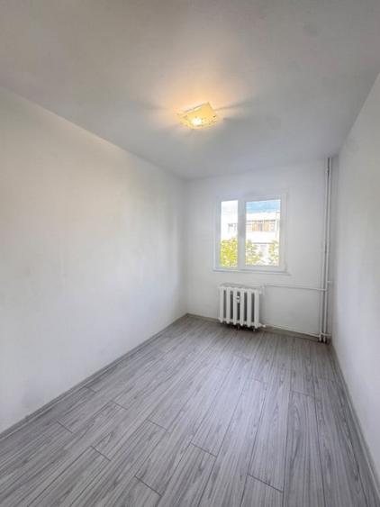 Apartament 3 camere de vanzare in Tomis Nord complet r - 4