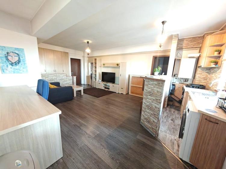 Apartament cu 2 camere semidecomandat, mobilat în Străulești