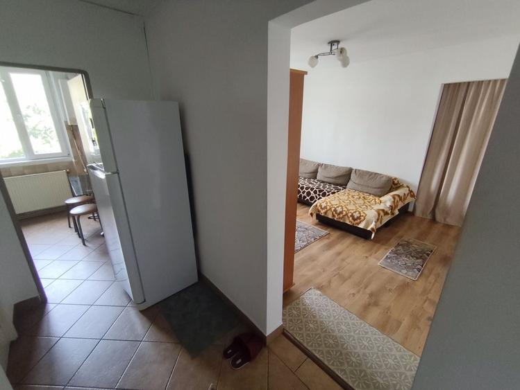 Inchiriez apt. cu 3 camere in Baia Mare intre RFN si Albina - 1