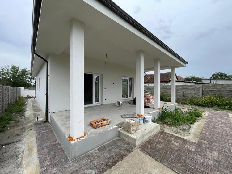 Casă cu 3 camere cu Teren 510 Mp în Giarmata