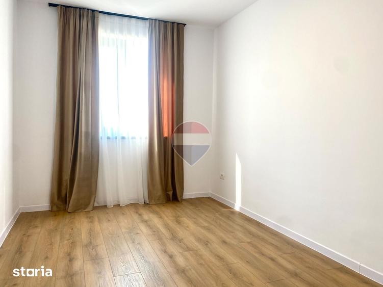Apartament cu 4 camere în Cetate