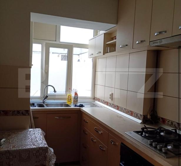 Apartament cu 3 camere decomandat în George Enescu