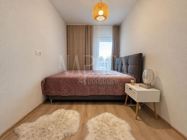 Apartament cu 2 camere semidecomandat în Sopor