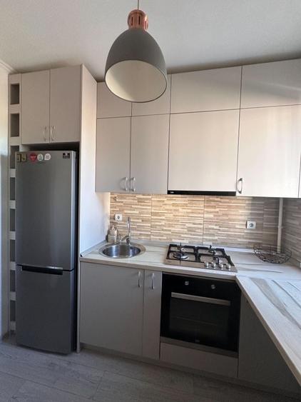 Apartament cu 2 camere decomandat în Florești