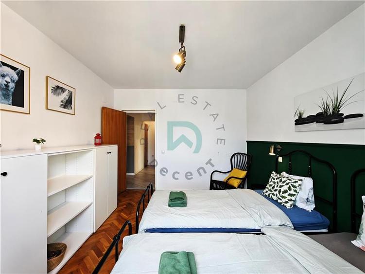 Apartament cu 4 camere decomandat în Centrul Istoric