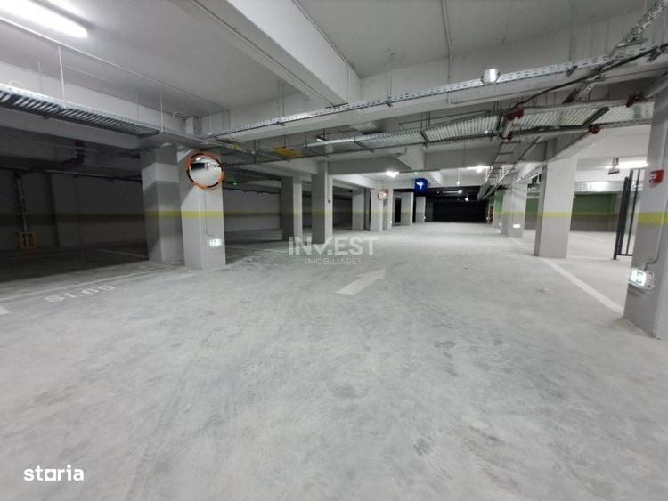 Apartament cu 7 camere în Central