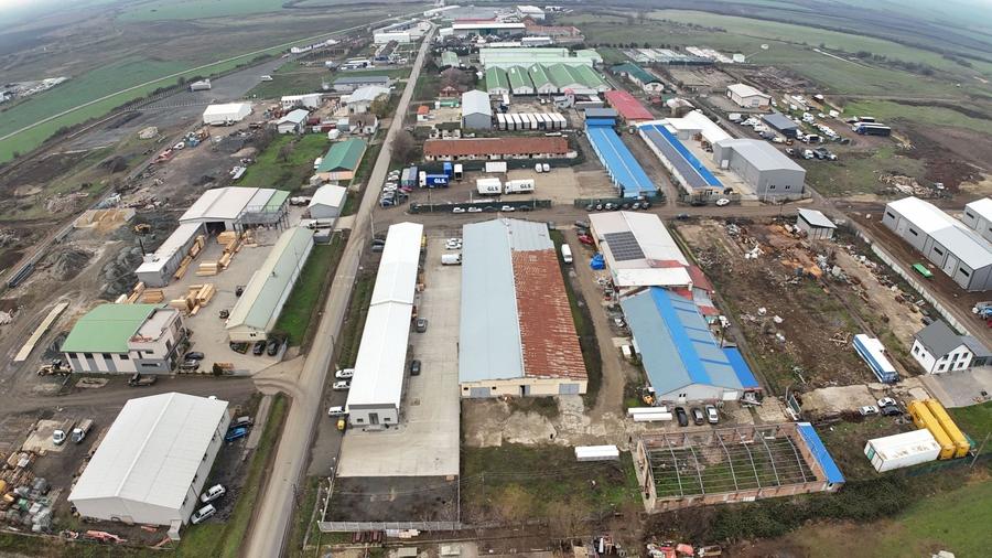 Spațiu industrial, de 1,725 mp, în Giarmata
