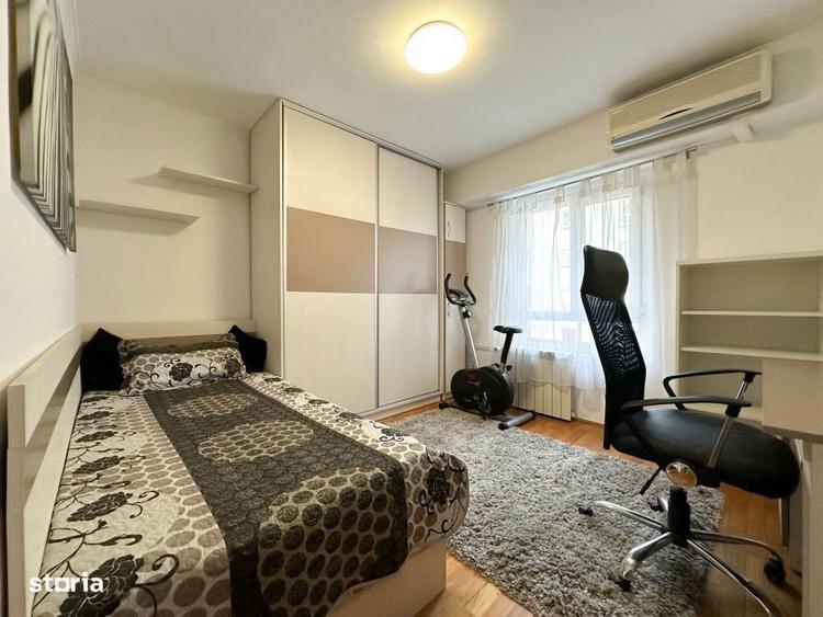 Apartament cu 3 camere, mobilat în Văcăresti