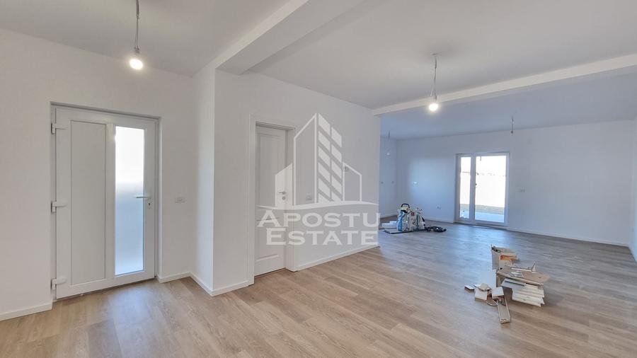 Duplex cu 3 camere cu Canalizare în Șag