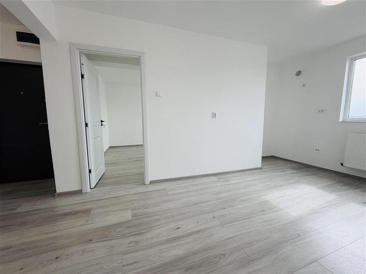 Apartament cu 2 camere decomandat în Rogerius