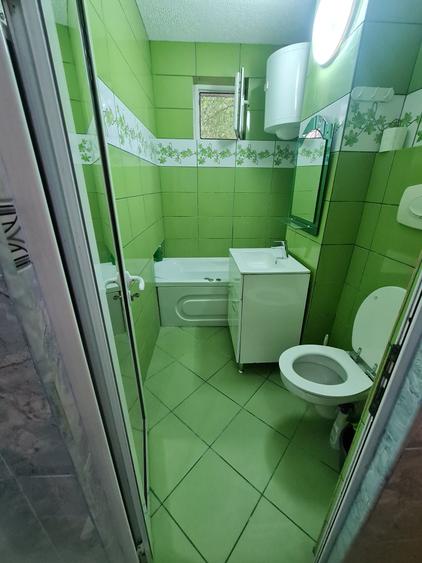 Vind 2camere decomandate - 2