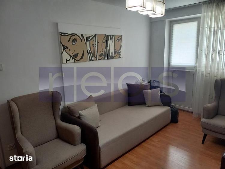 Apartament cu 3 camere, mobilat în Drumul Taberei — fotografia 2