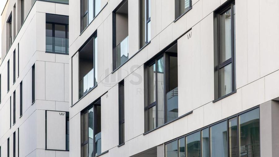 Penthouse cu 4 camere decomandat în Herăstrău