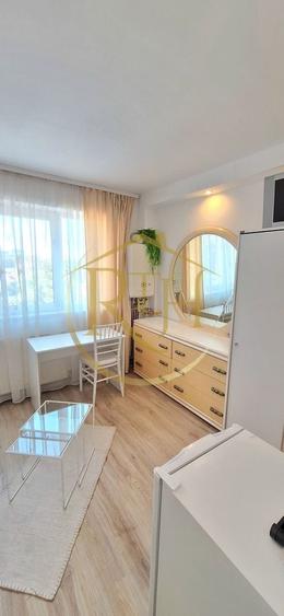 Garsonieră semidecomandată, mobilată în Complex Studențesc