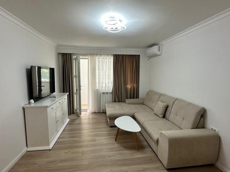 Apartament cu 2 camere decomandat în Ultracentral
