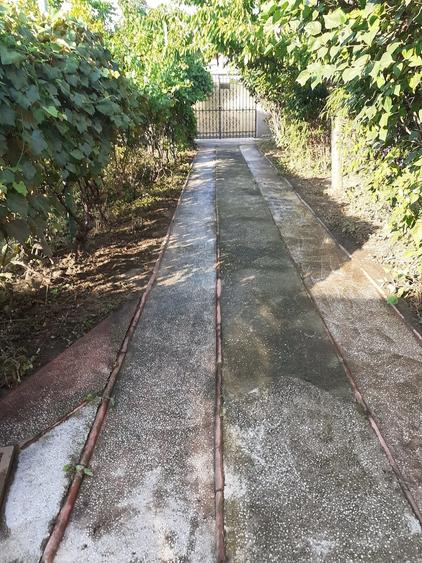 Casă cu 4 camere cu Teren 795 Mp în Ultracentral