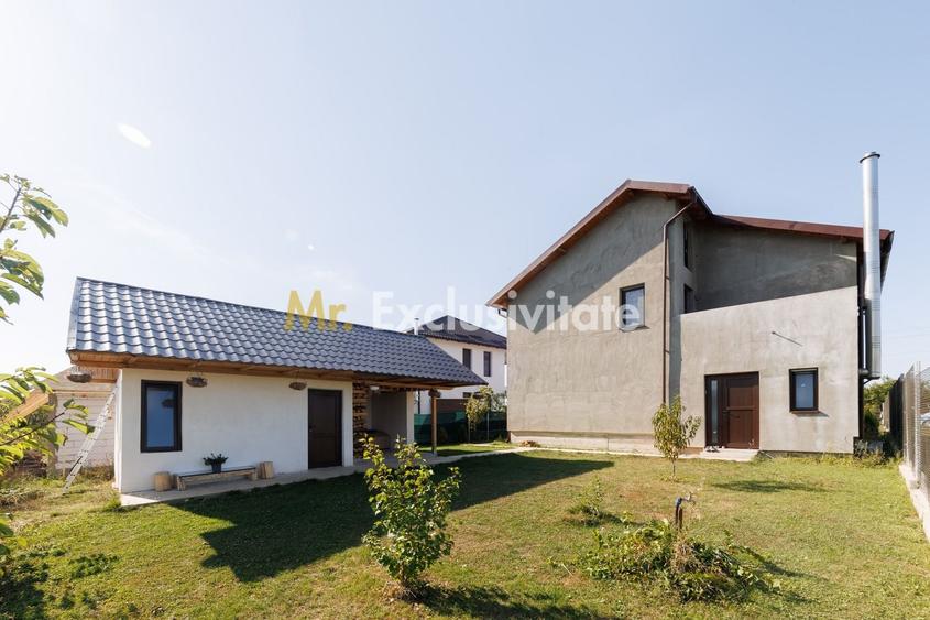 Casă individuală cu 5 camere cu Canalizare în Slătioarele