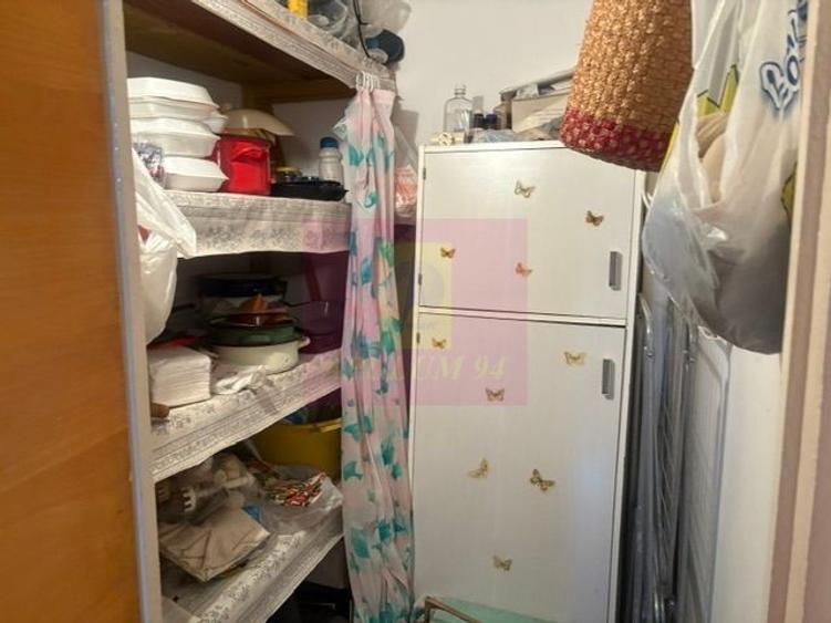 Apartament cu 3 camere decomandat în Drumul Sării