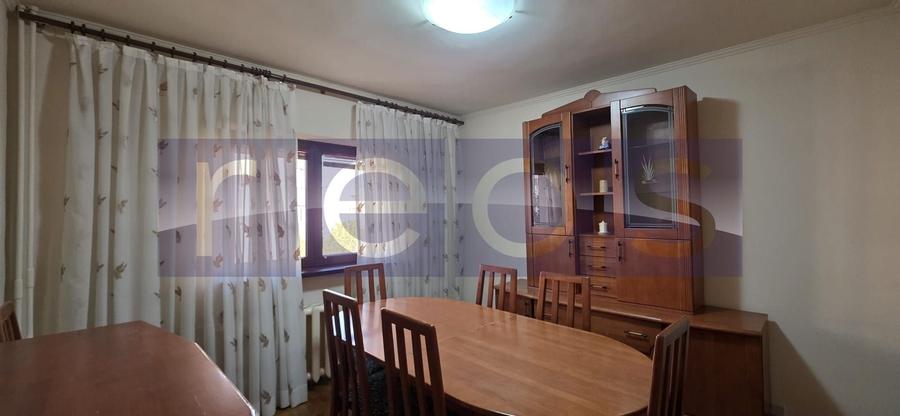 Apartament cu 4 camere decomandat, mobilat în Nerva Traian