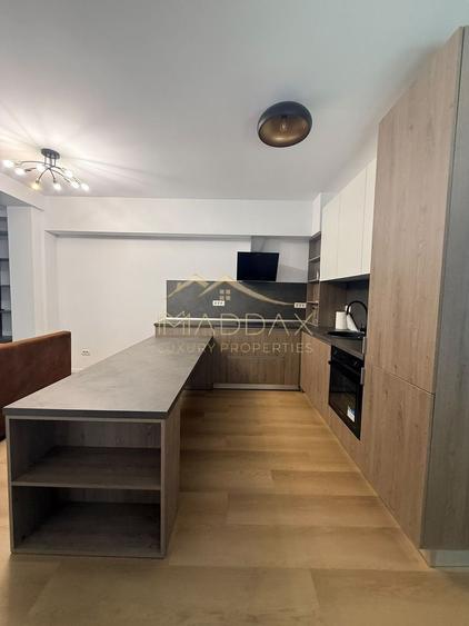 Apartament cu 2 camere, mobilat în P-ța Victoriei