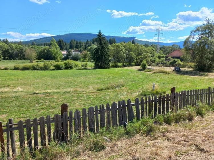Teren de 1700 mp, în Izvoru Mureșului