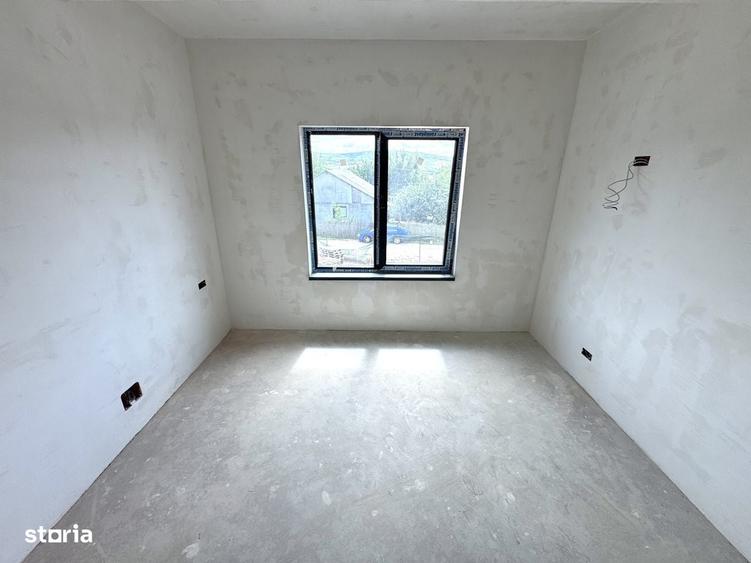 Casă cu 4 camere în Dancu