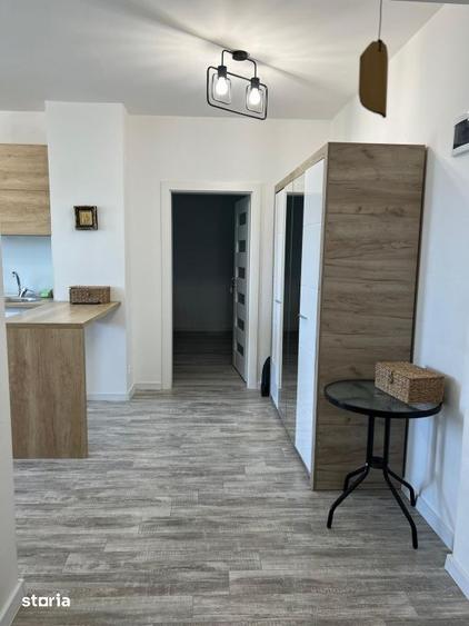 Apartament cu 3 camere, mobilat în Zorilor