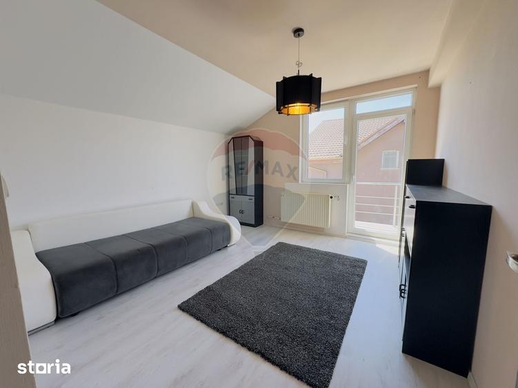 Casă cu 5 camere cu Teren 500 Mp în Paleu