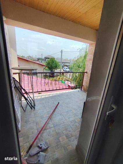 Casă cu 5 camere cu Teren 280 Mp în Vidra
