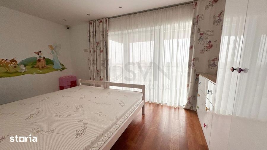 Apartament cu 4 camere, mobilat în Arcul de Triumf