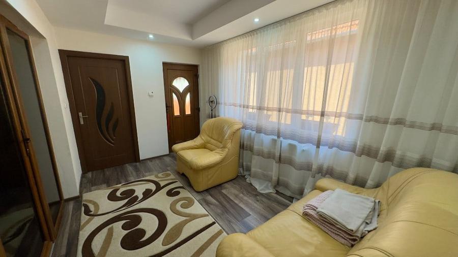 Casă cu 3 camere cu Teren 800 Mp în Central