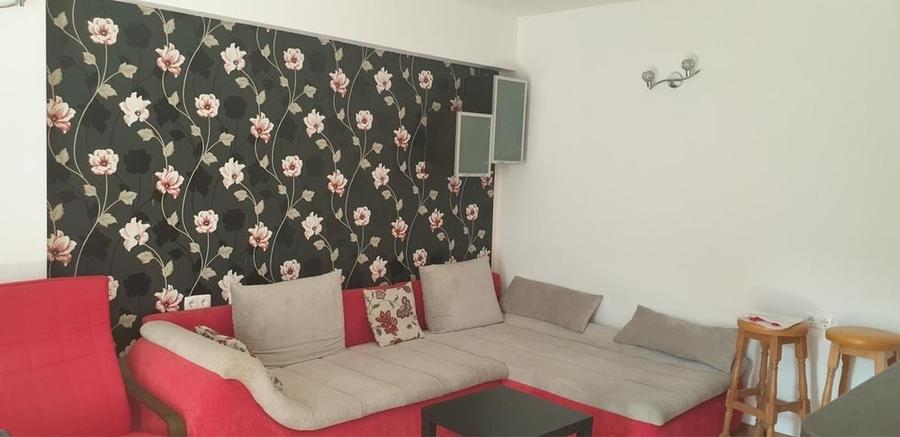 Apartament cu 2 camere decomandat în Exterior Vest