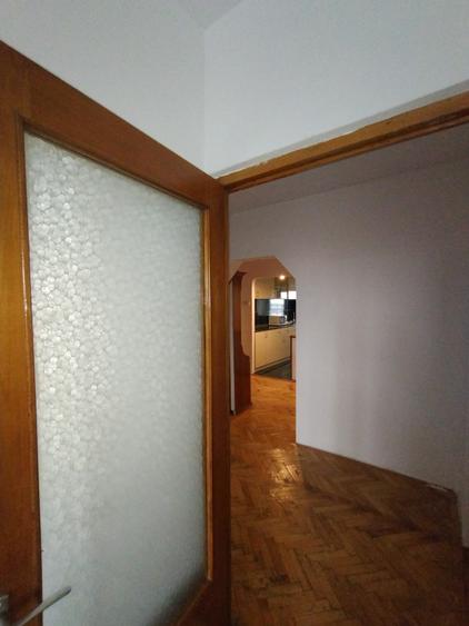 Apartament cu 3 camere decomandat în Tomis III