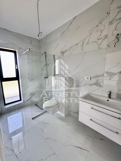 Duplex cu 4 camere cu Canalizare în Giroc