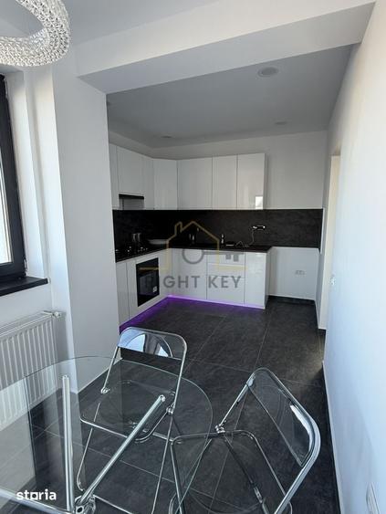 Casă cu 5 camere cu Teren 560 Mp în Tărtășești