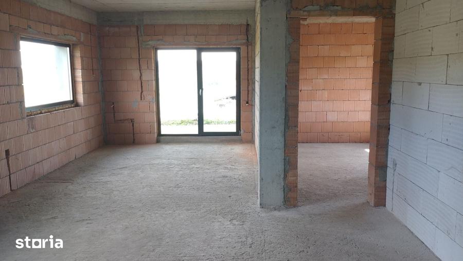 Casă cu 3 camere cu Teren 700 Mp în Baciu