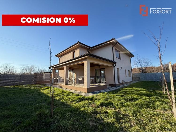 Casă individuală cu 5 camere cu Garaj în Sânandrei