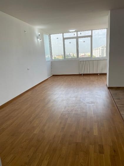 Casă individuală cu 6 camere cu Garaj în Parcul Carol