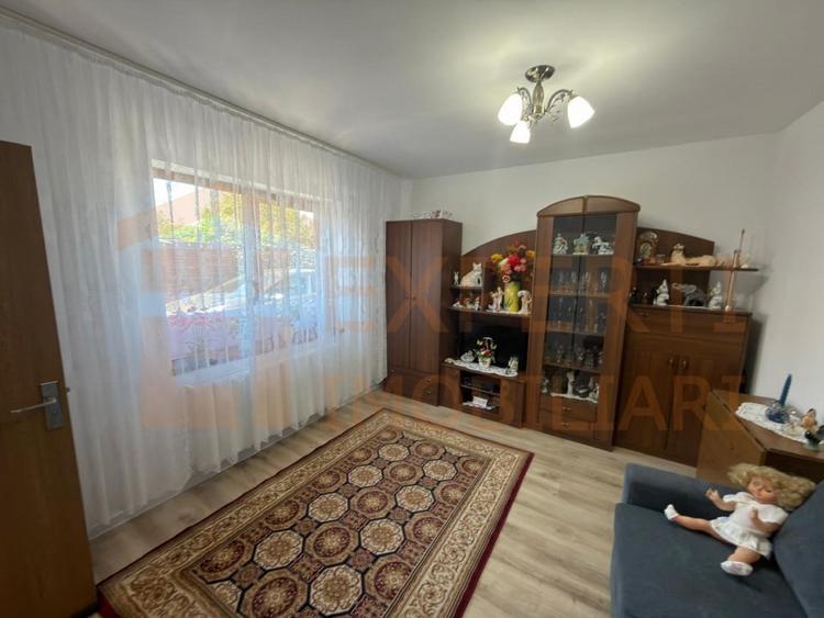 Casă individuală cu 3 camere cu Canalizare în CET