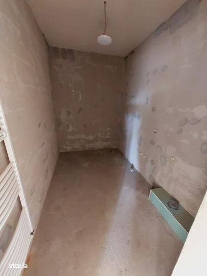 Casă cu 4 camere în Luna