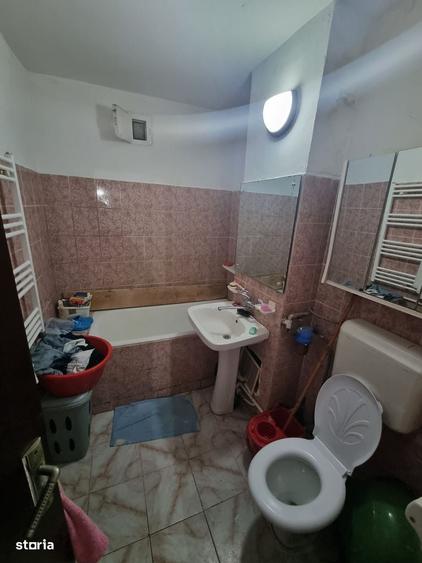 Apartament cu 4 camere decomandat în Dacia