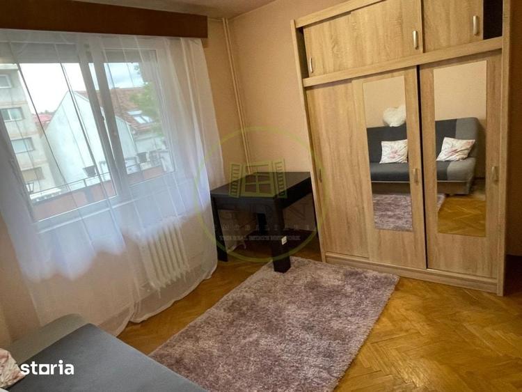 Apartament cu 3 camere decomandat în Ultracentral