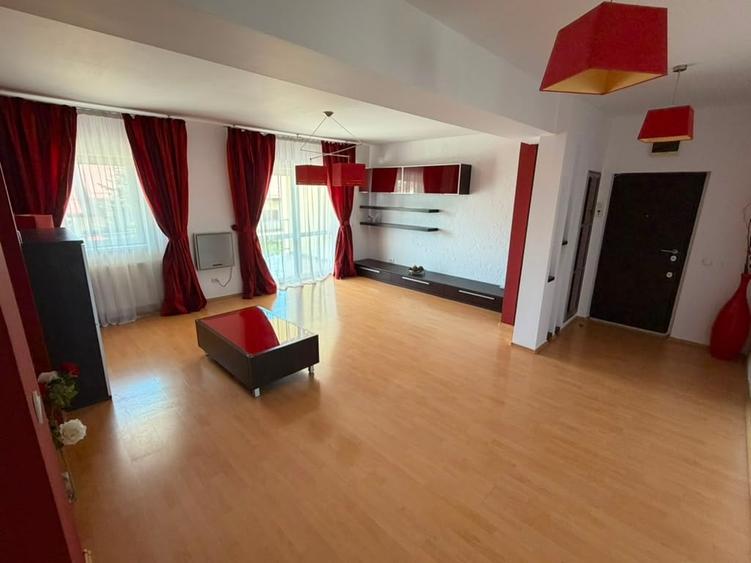 Apartament cu 3 camere decomandat în Nord