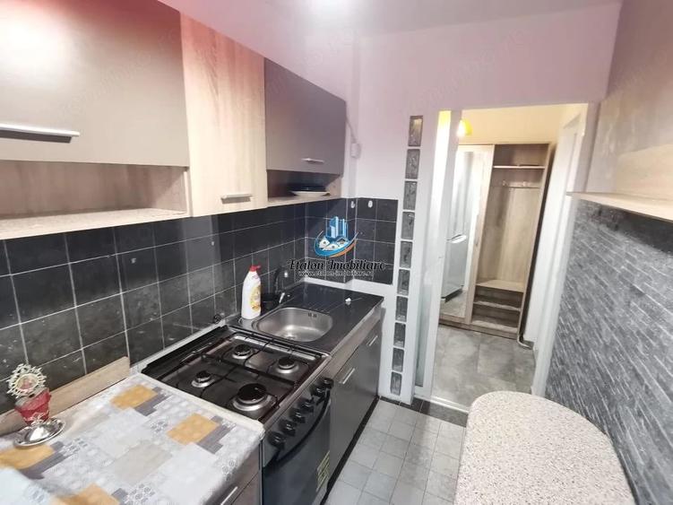 Apartament cu 2 camere semidecomandat în Calea Romanului